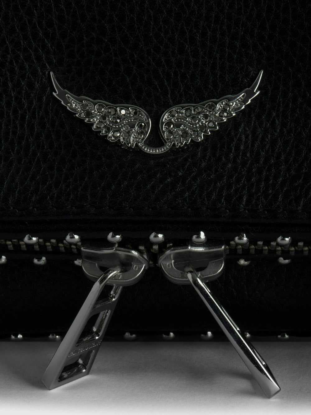 Rock Mini Studs Clutch