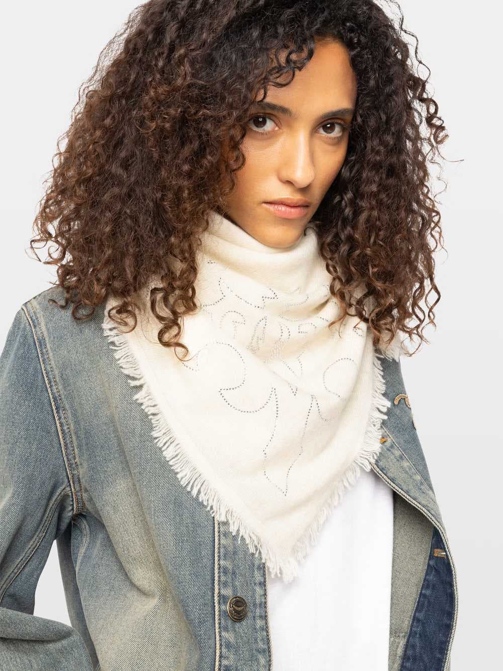 Stevie Scarf