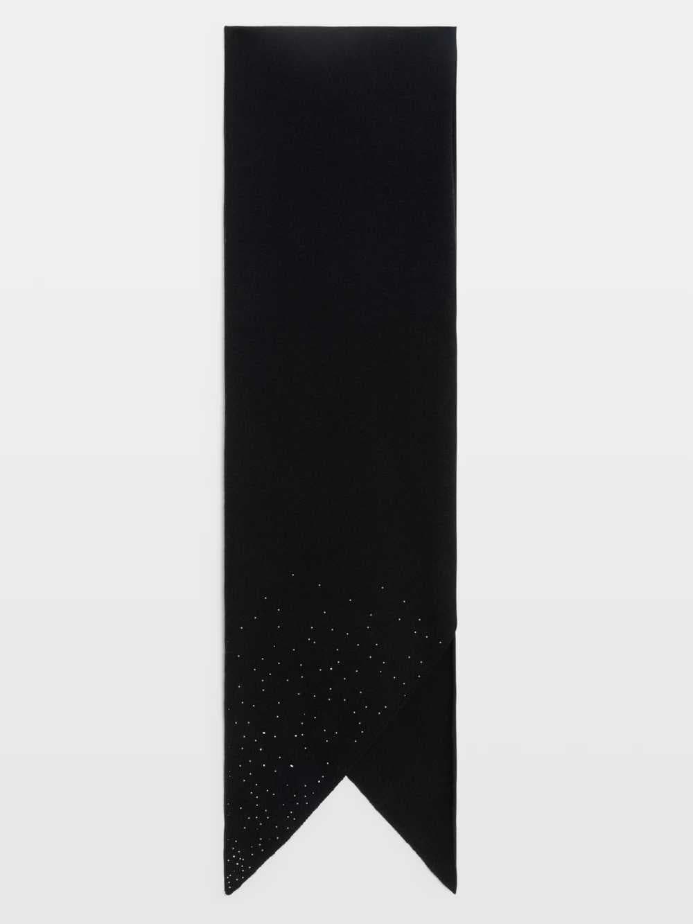 Lucy Scarf