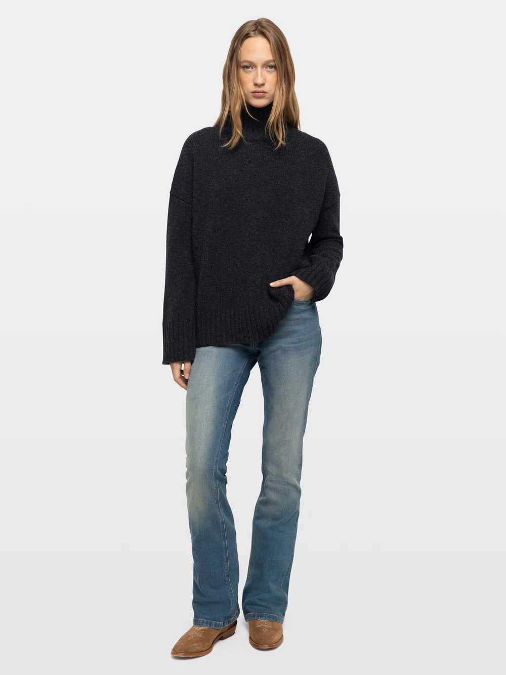Bleeza Jumper